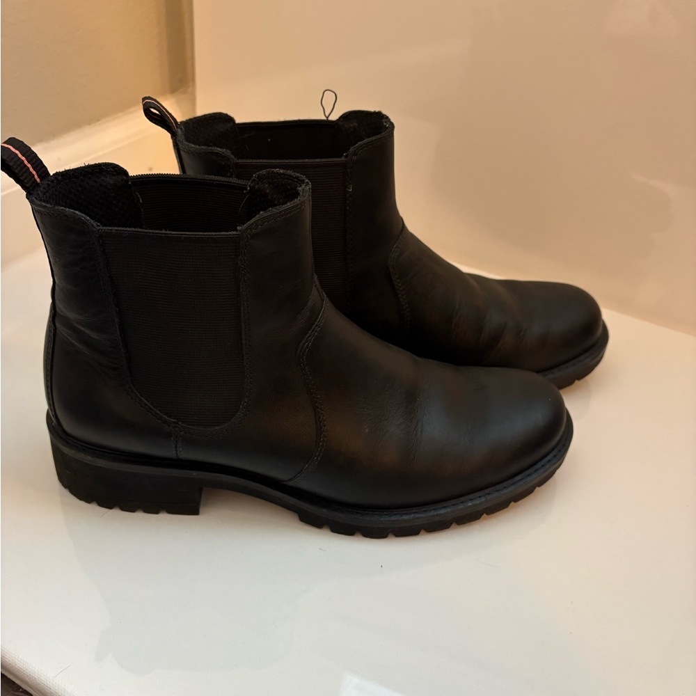 Ecco Black Ankle Booties